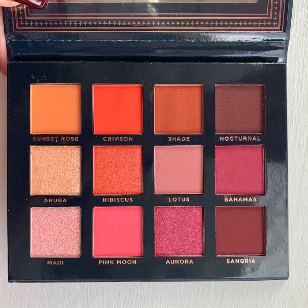 Ace Beaute Eyeshadow Palette